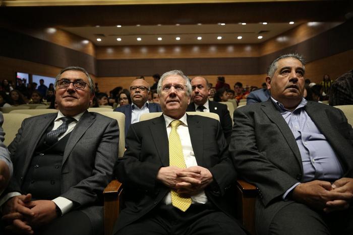 Fenerbahçe Üniversitesine Galatasaraylı rektör