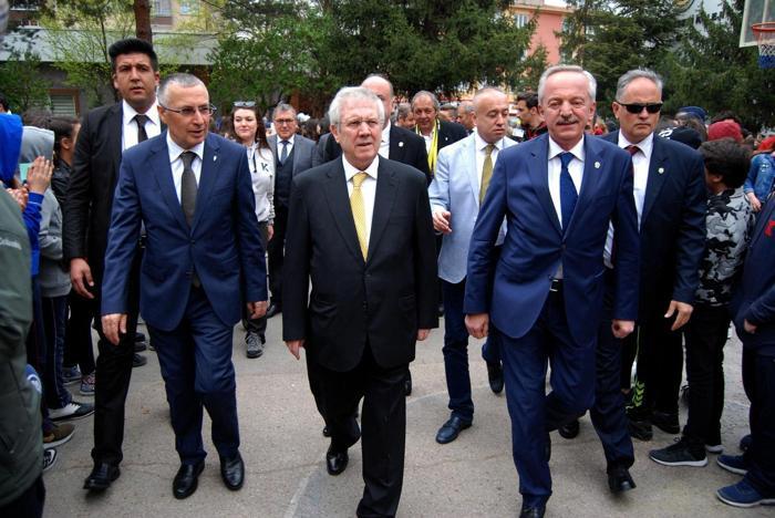 Fenerbahçe Üniversitesine Galatasaraylı rektör