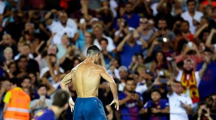 Transfer haberi: Cristiano Ronaldo, Barcelona ile görüşmelere başladı