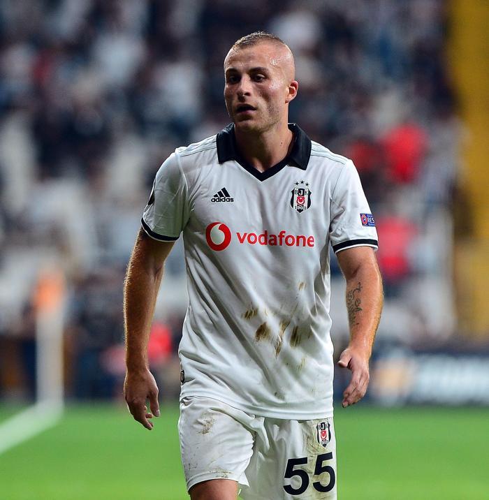 Galatasaray ile Beşiktaş arasında yılın takası