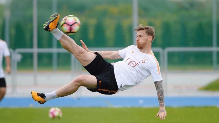 Galatasaray ile Beşiktaş arasında yılın takası