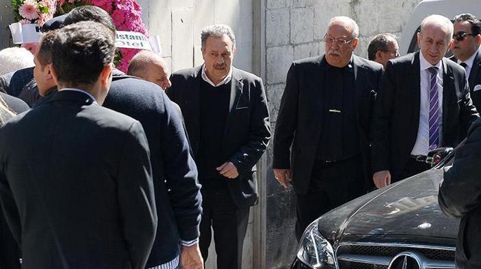 Sait Koça veda... Cenaze töreninde metrelerce kuyruk oluştu