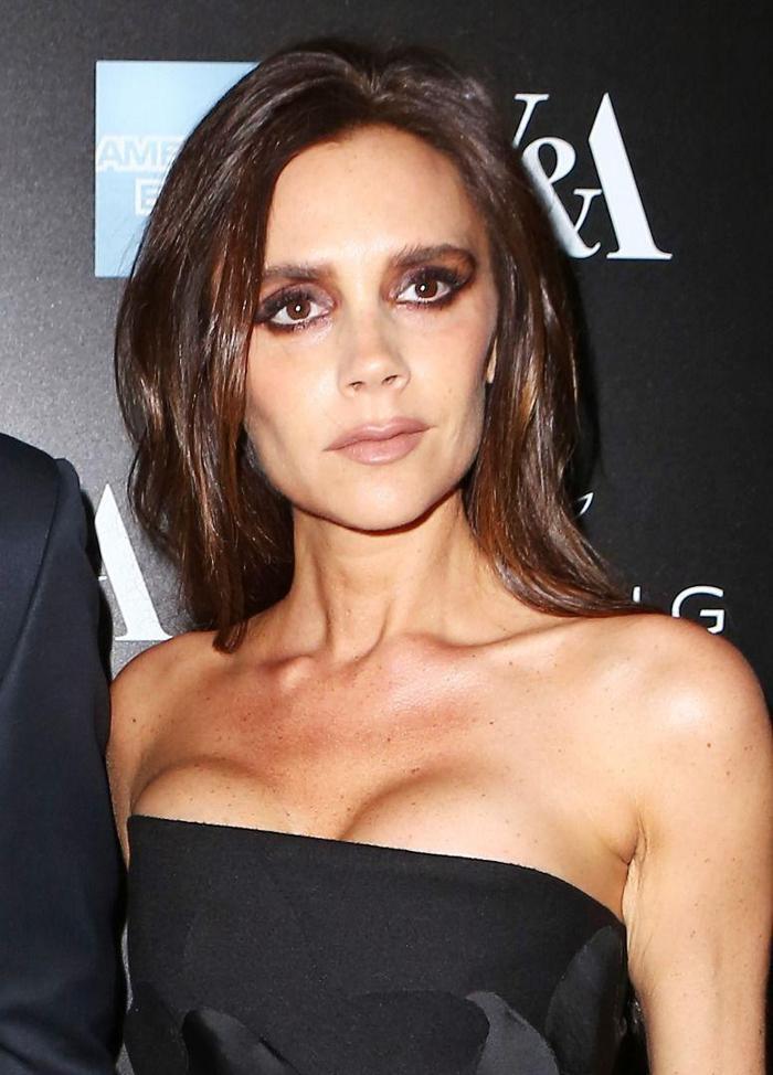 David Beckhamın eşi Victoria Beckham kendi YouTube kanalını açtı