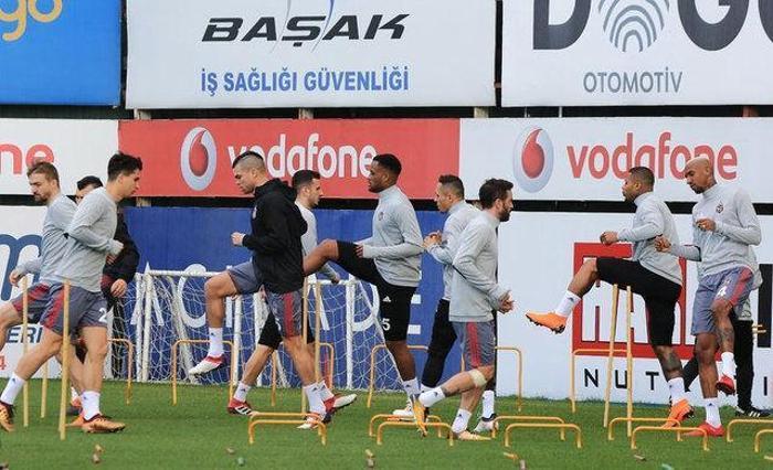 Flaş Beşiktaş Gökhan Gönülün alternatifini buldu