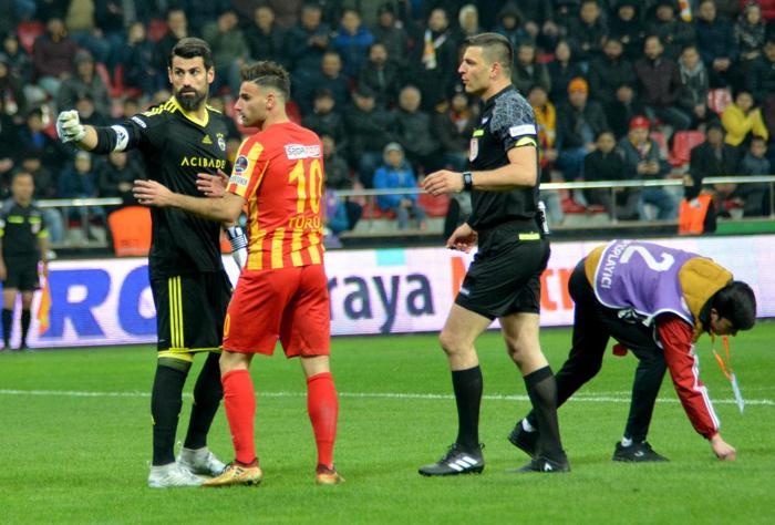 Fanatik yazarlarının Kayserispor - Fenerbahçe maçı yorumları