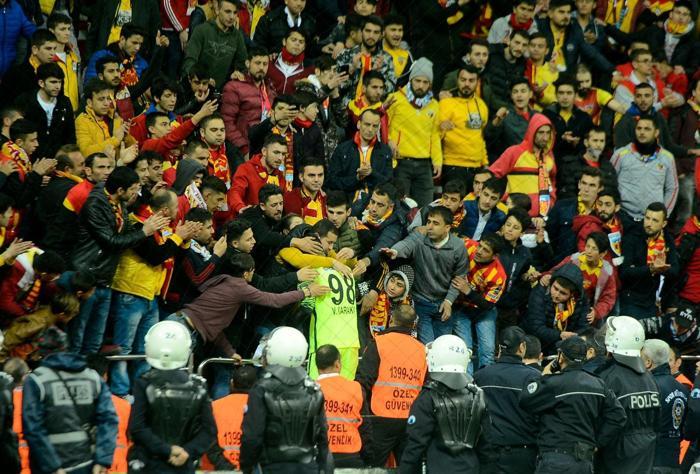 Kayserispor-Fenerbahçe maçından kareler