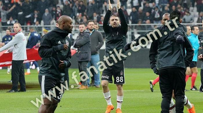 Beşiktaş-Fenerbahçe derbisinden kareler