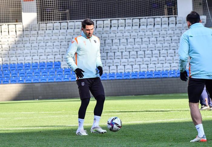 Son dakika Trabzonspor - Başakşehir maçının muhtemel 11leri...