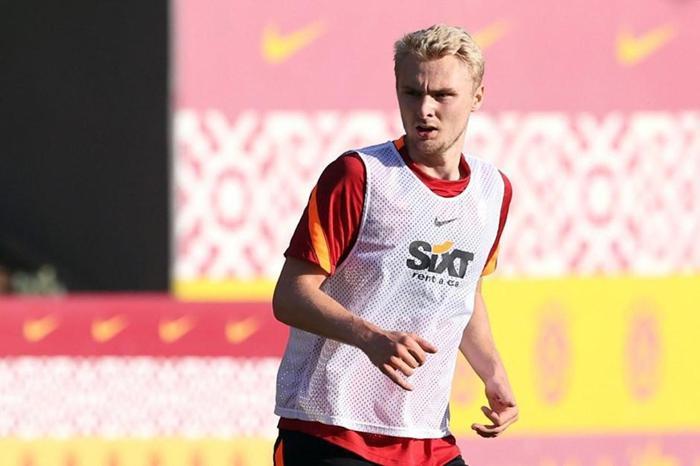 Galatasarayın Antalyaspor maçı muhtemel 11i Sürpriz kadro
