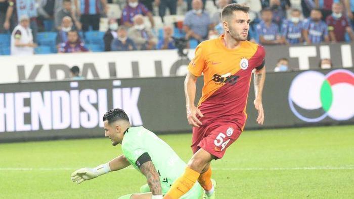 Galatasarayın Antalyaspor maçı muhtemel 11i Sürpriz kadro