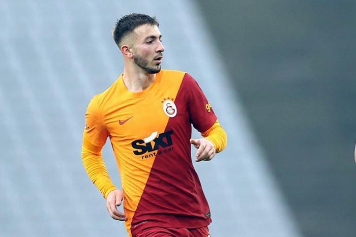 Galatasarayın Antalyaspor maçı muhtemel 11i Sürpriz kadro