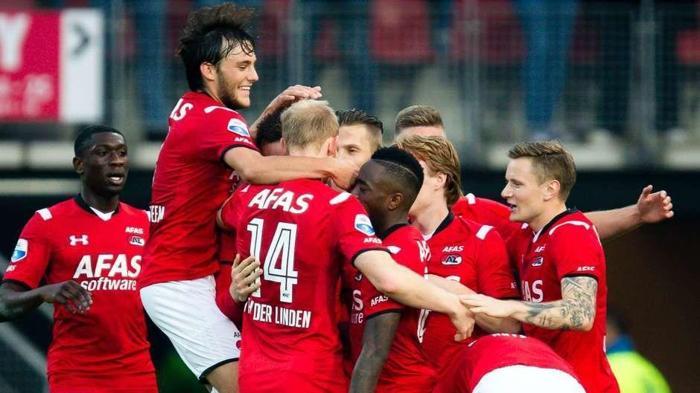 17) AZ Alkmaar