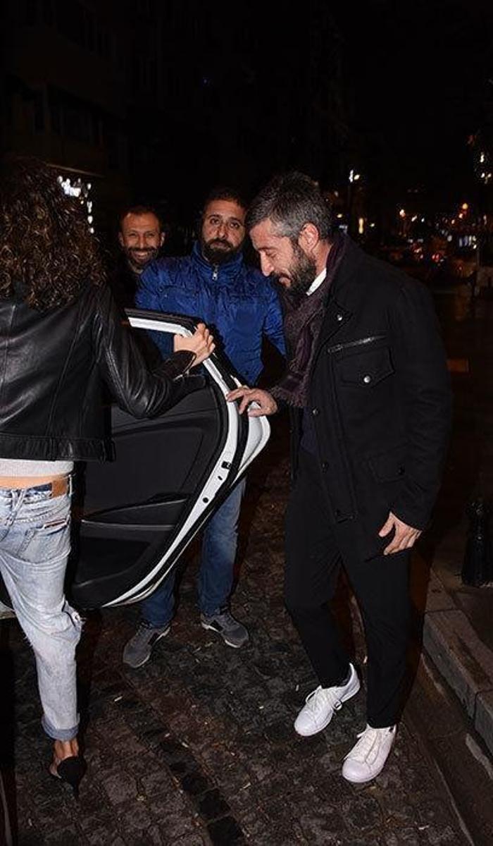 Tümer Metin - Gamze Topuz... Göbeğe dikkat