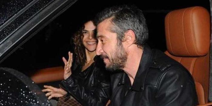 Tümer Metin - Gamze Topuz... Göbeğe dikkat