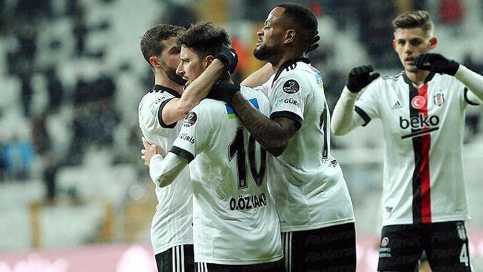 Fanatik yazarları Beşiktaş - Göztepe maçını değerlendirdi: Futbol alışkanlık oyunudur