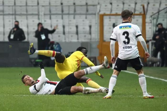 Fanatik yazarları Beşiktaş - Göztepe maçını değerlendirdi: Futbol alışkanlık oyunudur