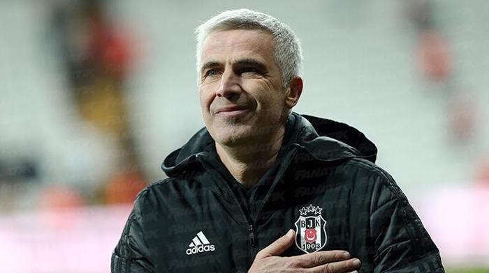 Beşiktaş Teknik Direktörü Önder Karaveli, gözyaşlarını tutamadı