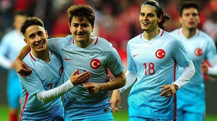 Cengiz Ünder en değerli genç Türk