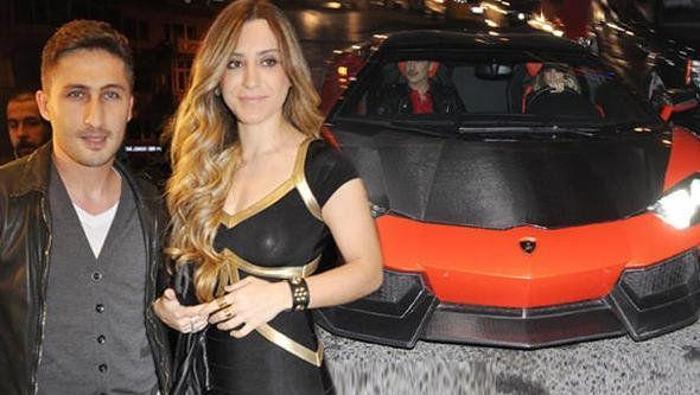 Yağmur Sarıoğlunun Lamborghinisi artık düğün arabası