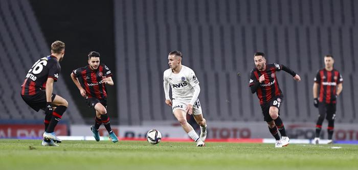 Fanatik yazarları Karagümrük - Fenerbahçe maçını değerlendirdi: Çok vahim ve çok normal