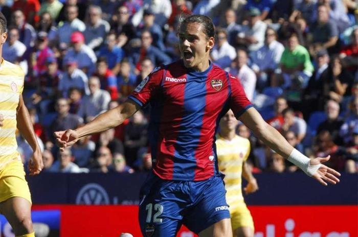 61) Enes Ünal (Villareal)