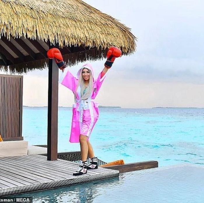 Farrah Abraham Santa Monica sahillerinde şov yaptı