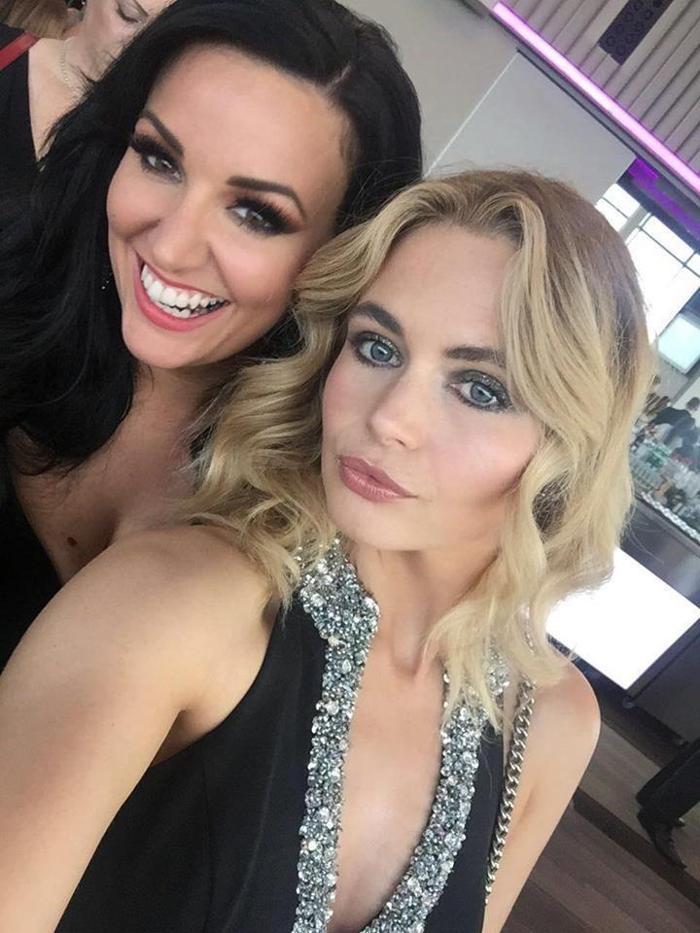 Asker Barbie Katrina Hodge yaşadığı cehennem hayatını anlattı