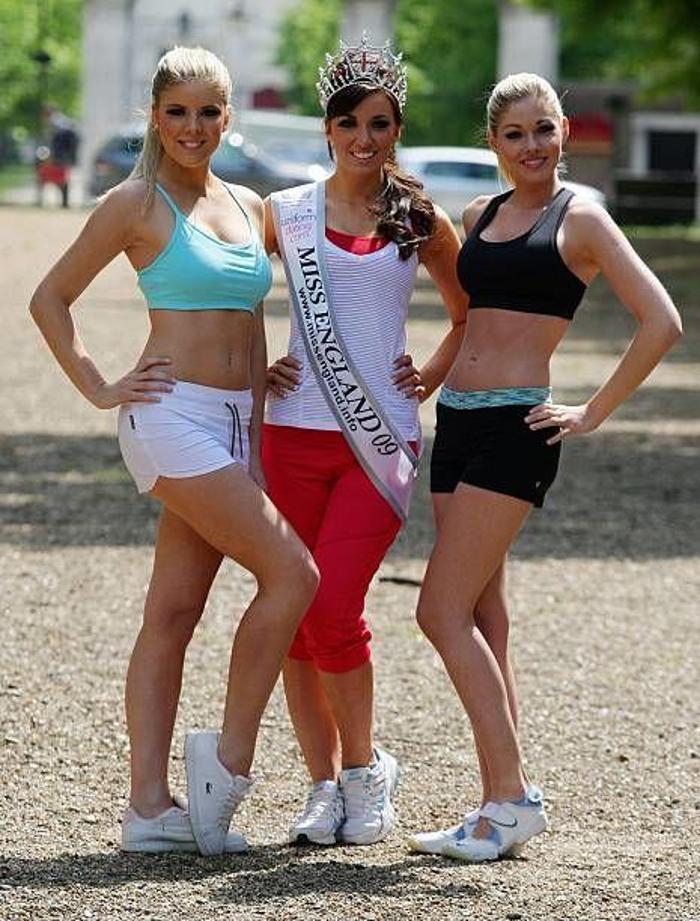 Asker Barbie Katrina Hodge yaşadığı cehennem hayatını anlattı