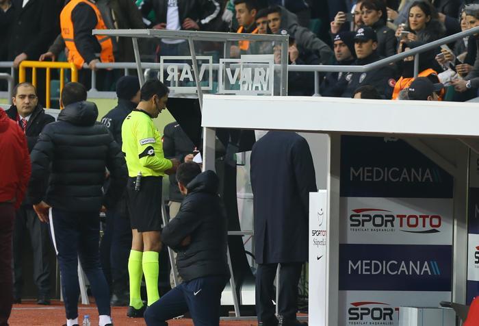 Kameradan 16 kırmızı