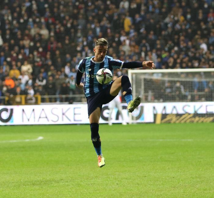 Adana Demirspor - Galatasaray maçında Yunus Akgün fırtınası