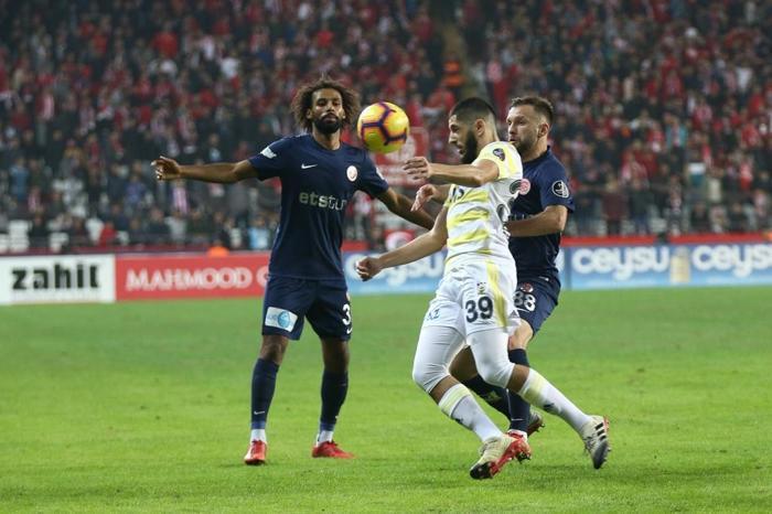 Fenerbahçede transferler içler acısı