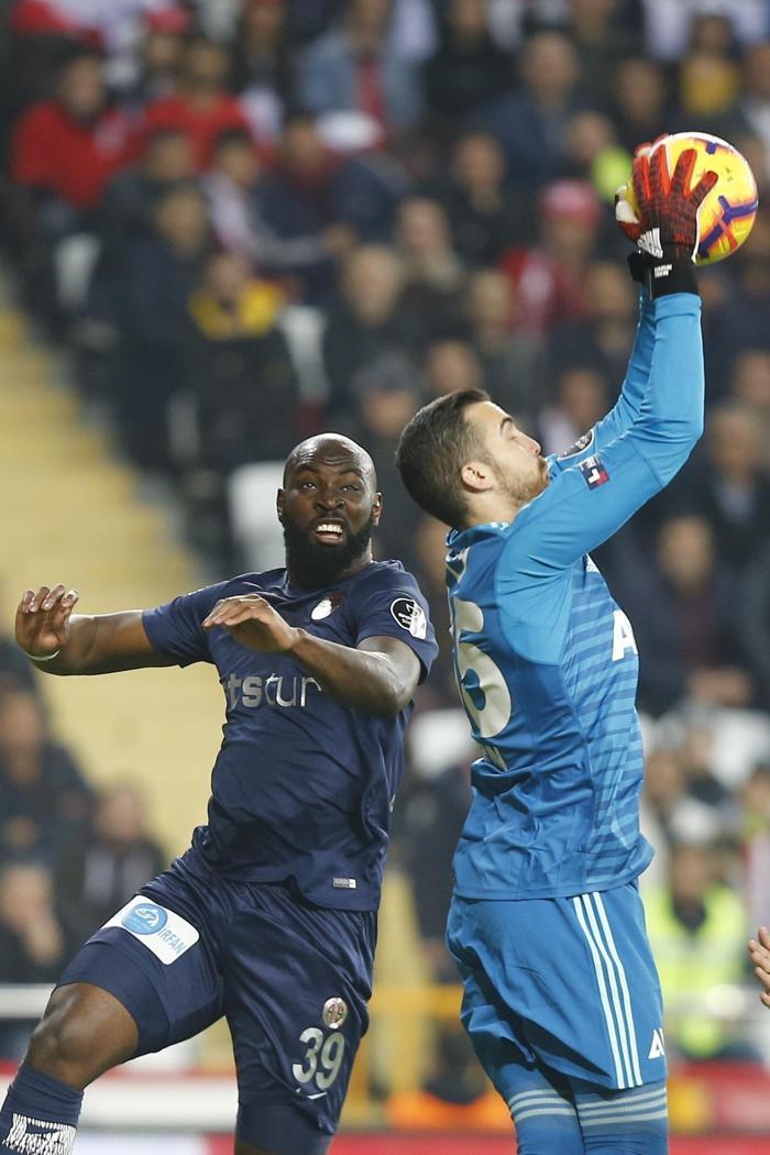 Fenerbahçede transferler içler acısı