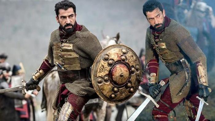 Kenan İmirzalıoğlu, at binip kılıç kullanarak 5 kilo verdi