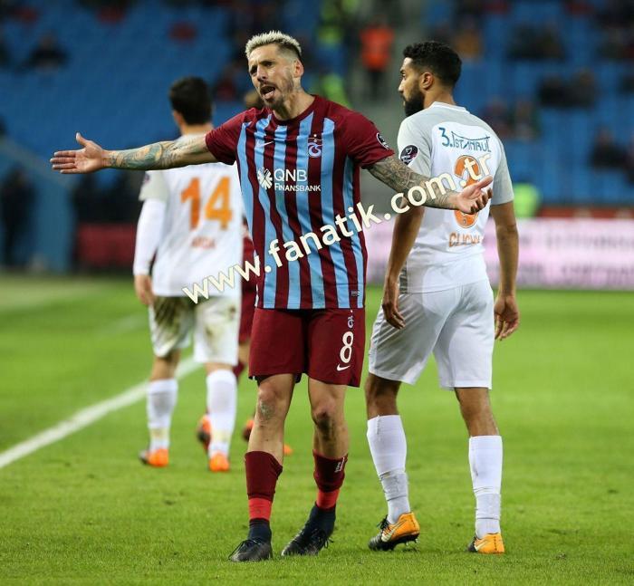 Trabzonspor-Başakşehir maçından kareler