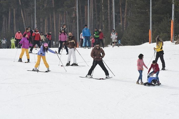 Doğu Ekspresiyle geldiler Yerli ve yabancı turist akın etti
