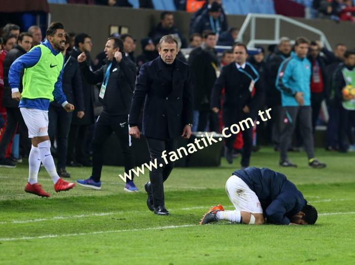 Trabzonspor-Başakşehir maçından kareler