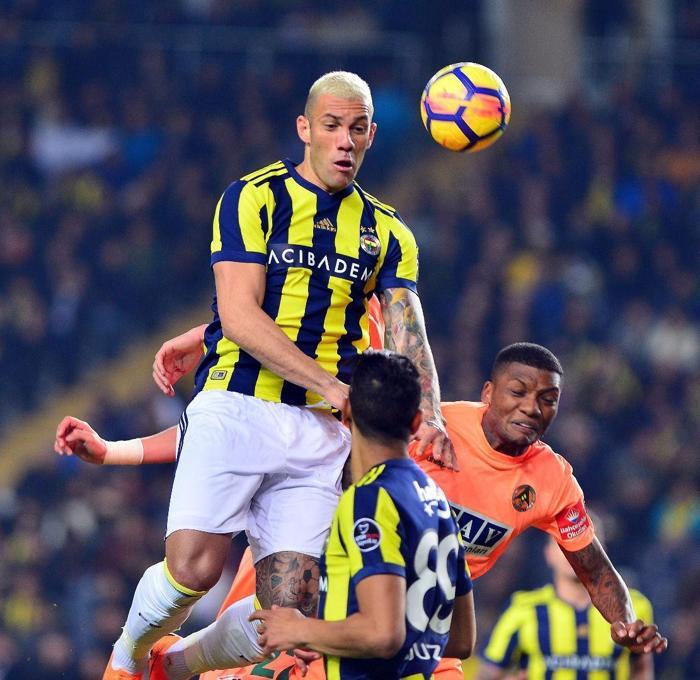 Fanatik yazarlarının Fenerbahçe - Aytemiz Alanyaspor maçı yorumları