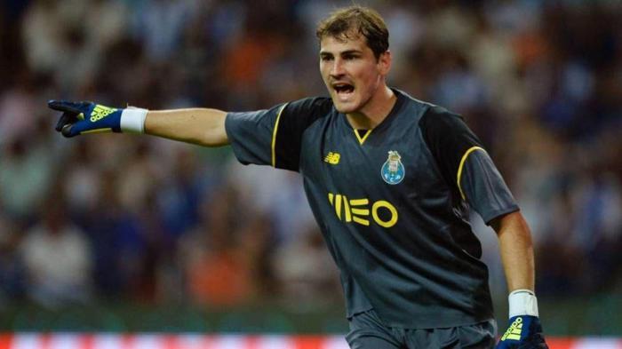 8) Iker Casillas (Porto)