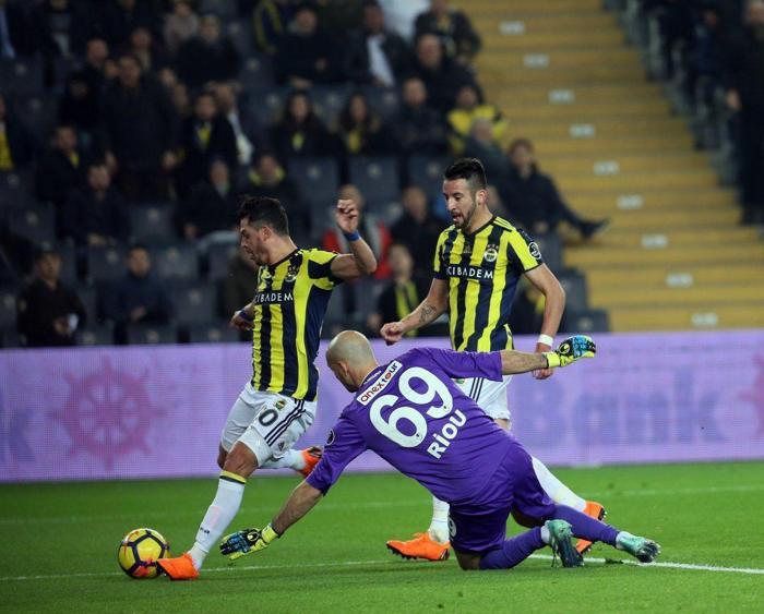 Fanatik yazarlarının Fenerbahçe - Aytemiz Alanyaspor maçı yorumları
