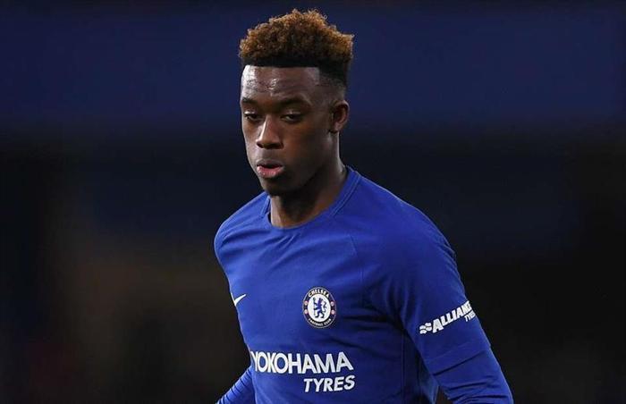Bayern Münih ve Borussia Dortmund Callum Hudson-Odoi için yarışıyor
