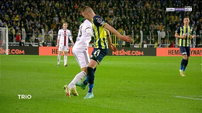 Deniz Çobandan, Fenerbahçe-Beşiktaş maçına yorum: Penaltı kararı yanlış