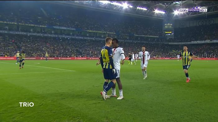 Deniz Çobandan, Fenerbahçe-Beşiktaş maçına yorum: Penaltı kararı yanlış