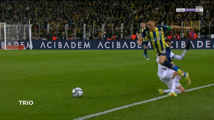 Deniz Çobandan, Fenerbahçe-Beşiktaş maçına yorum: Penaltı kararı yanlış