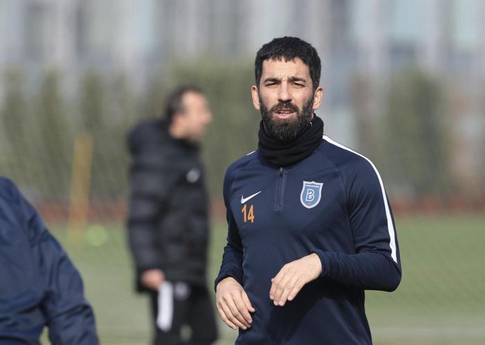 Arda Turanı kızdıran soru