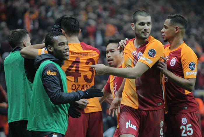 Galatasarayda ilk yarı böyle geçti
