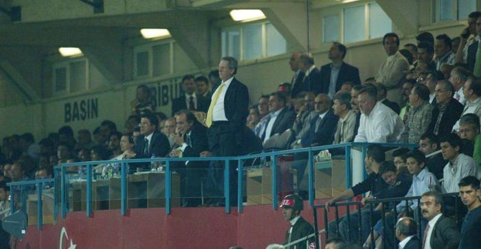 DENİZLİ MAÇI GÖREVİ BIRAKMA KARARI GETİRDİ