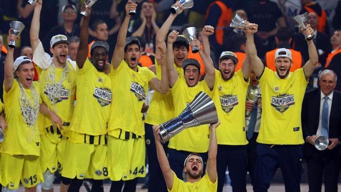 Fenerbahçe ile geçen 20 yıl Aziz Yıldırım 20. yılını doldurdu