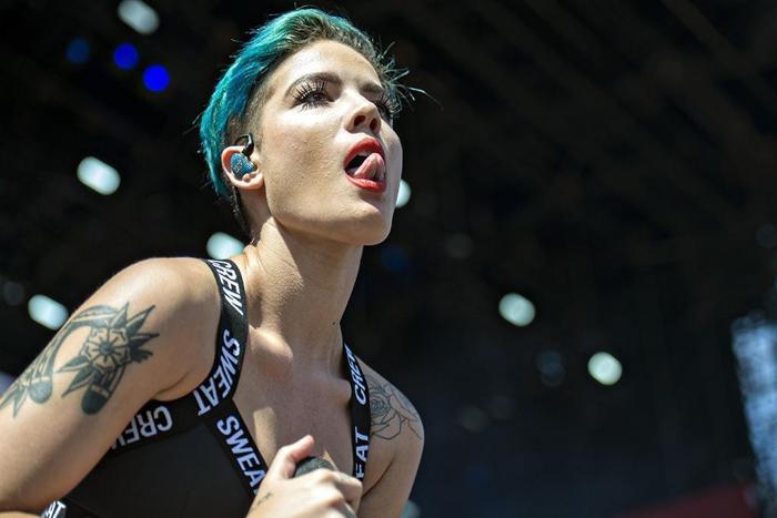 Halsey NBA maçında