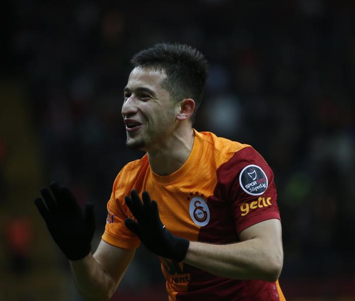 Fanatik yazarları Galatasaray - Başakşehir maçını kaleme aldı