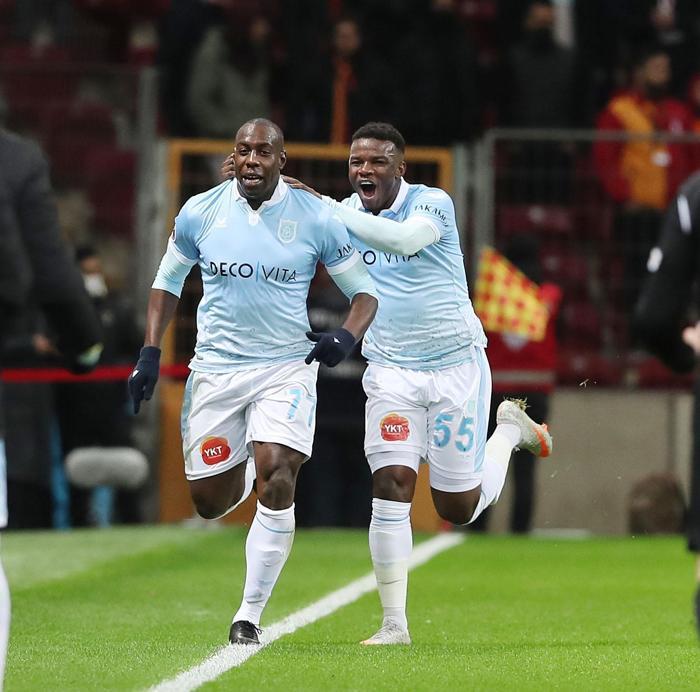 Fanatik yazarları Galatasaray - Başakşehir maçını kaleme aldı